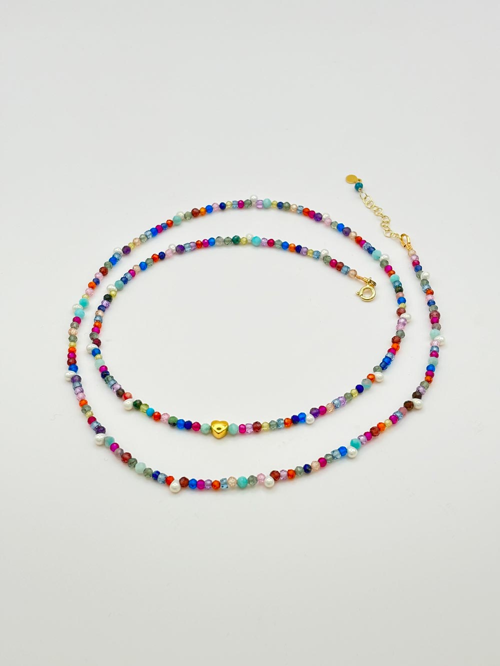Collana arcobaleno creata da Lucillazadra, dettaglio
