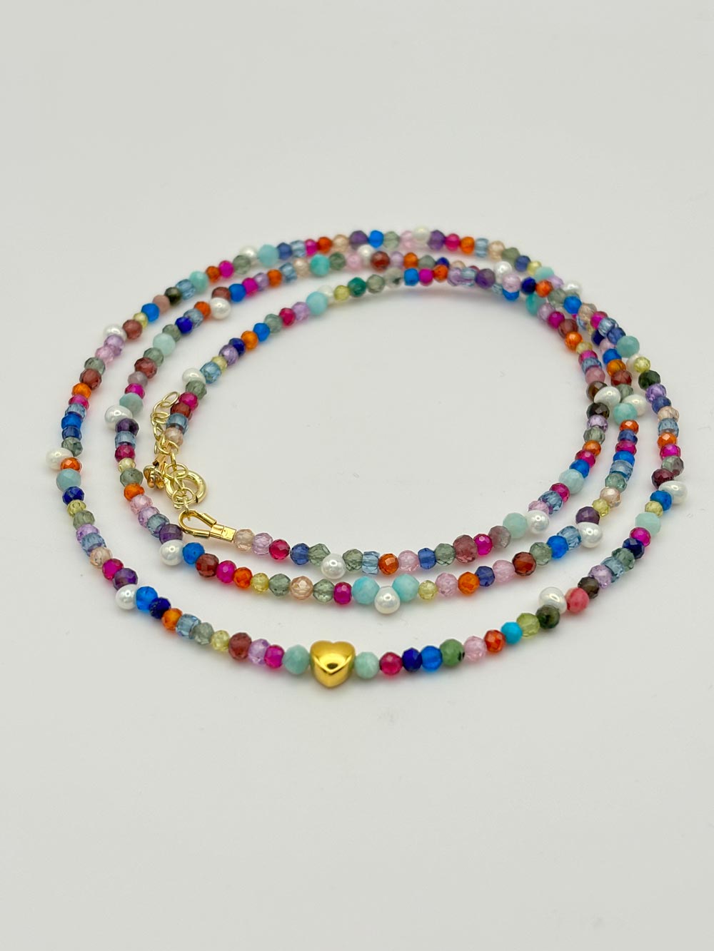 Collana arcobaleno creata da Lucillazadra